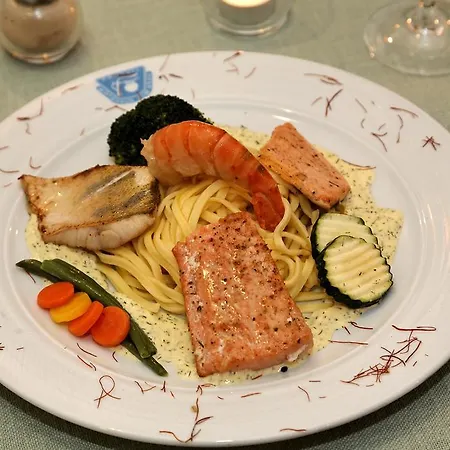弗查特餐厅-酒店 3* Zandt